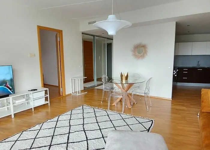 Seedri Breakwater With Private Parking